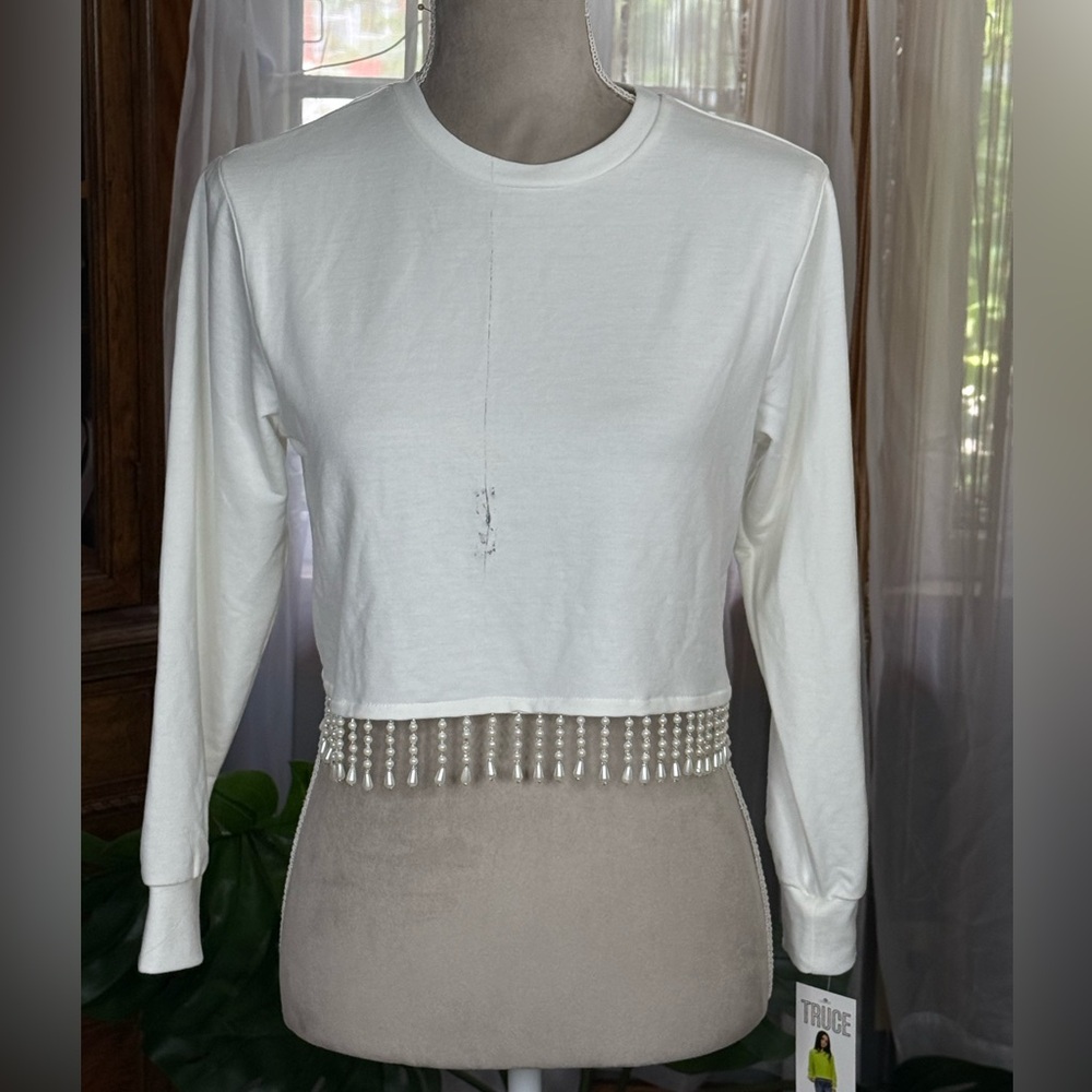 Truce New w DEFECTS White Long Sleeve Crop Top with Pearl Detailing